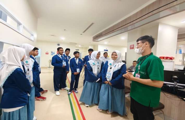 SMP Al Falah Darmo Hadirkan ICCP : Program Magang Kreatif Cetak Siswa Siap Terjun ke Dunia Industri